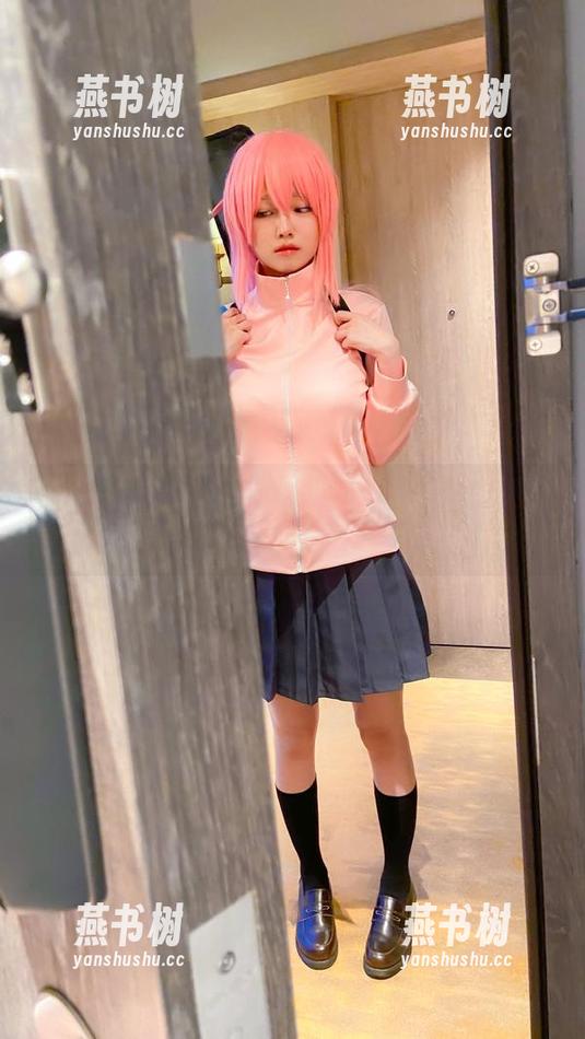 Arty亚缇姐姐的cos，套图中的每个细节都让我停下脚步！