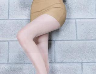 Beautyleg – 网袜这一道风景，Luna的写真，一边看，一边咂舌。