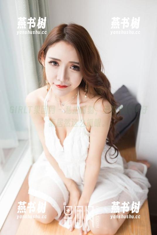 GIRLT果团网 - 私拍时刻，王婉悠的牛仔裤居然这么抓眼。