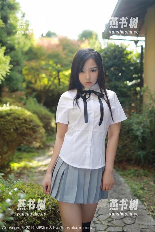 MFStar模范学院 - 唐琪儿il的隐秘夏天，原图写真难掩里的微妙