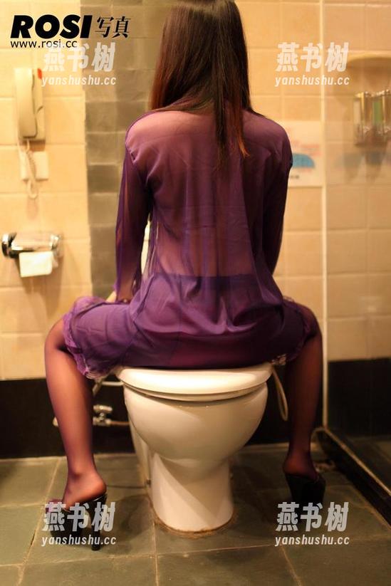 ROSI女友写真，握住那些不需要“圣光”的真实吧。