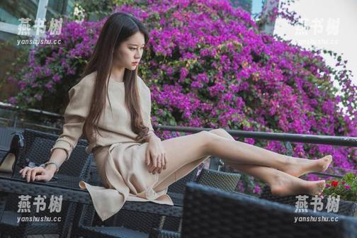 微密圈 - 行，先来一看Sia不吃鱼的全套，原图里灰丝得到意外的诠释，真有一番风味。