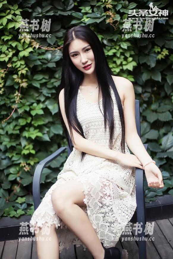 TouTiao头条女神 - 娜露的海滨冒险：精选美图，这是真实的海边吗？