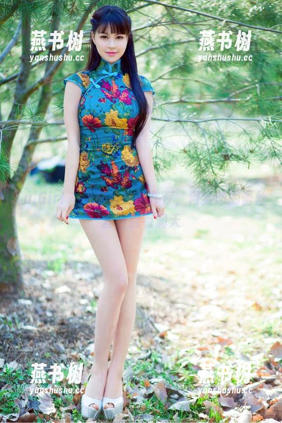 TuiGirl-何奕恋 TuiGirl - 美丽与挑衅并存,何奕恋的蕾丝套图别有洞天