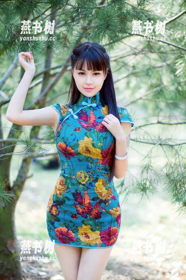 TuiGirl - 赵惟依的黑丝写真：在光影交错中，偷偷藏了什么？