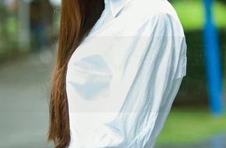 TuiGirl推女郎 – 图集中有土豆姐的裸足，懒散又美好，这就对了。