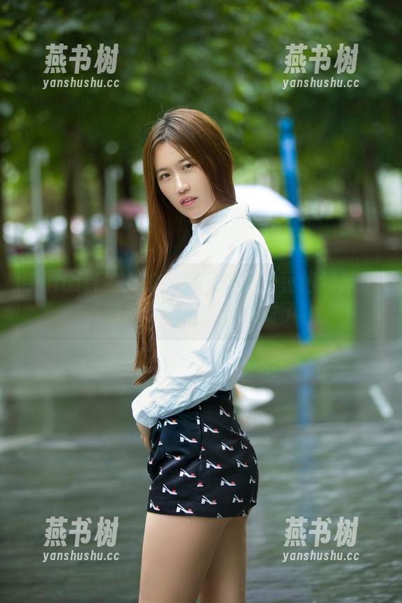 TuiGirl推女郎 - 图集中有土豆姐的裸足，懒散又美好，这就对了。