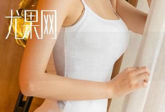 UGirls尤果网 – 插播一条消息：佟蔓的美图合集给日常生活注入了火花！