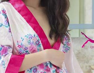 UGirls尤果网 – 周妍希的泳衣美图，图包里的清凉秀场
