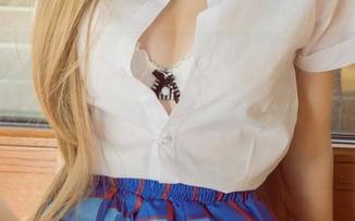 UGirls尤果网 – 谭晓彤在泳池的夏日小说：别问我为啥想看免费的套图，反正一就很迷了。