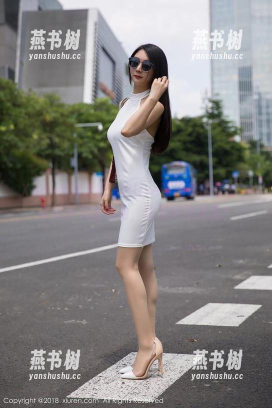 Xiuren秀人网 - Elise谭晓彤的美脚，果然不只是话题，还是绝佳壁纸！