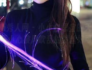 Xiuren秀人网 – 小小白思宜的天台合集，不小心被风吹乱的发丝好可爱
