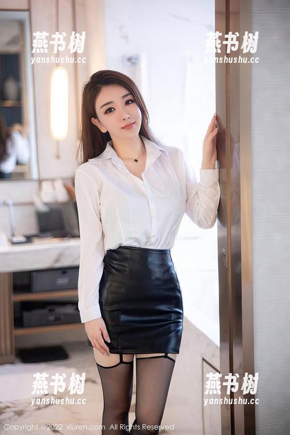 Xiuren秀人网 - 小薯条nienie和奶牛，拆开来看这美图和图包，有点扑面而来的糖果味儿。