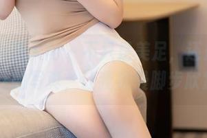 Xiuren秀人网 – 不只是美足，还是玥儿玥er的写真，让我放慢脚步欣赏