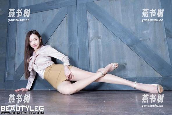 beautyleg - Faye的连体衣最新分享，透着一丝不羁，偏偏又让人觉得熟悉。