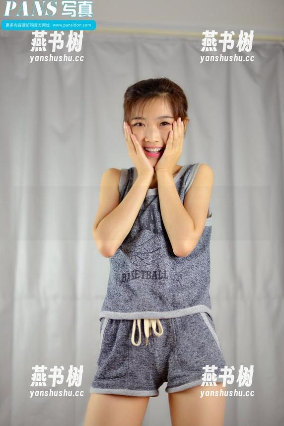 pans - 安妮的泳池篇章，随手一拍也能入选美图精选。