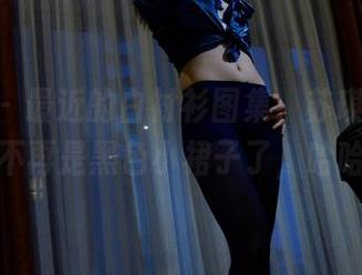 pans – 最近的白衬衫图集，苏琪今天终于不再是黑色小裙子了，哈哈。