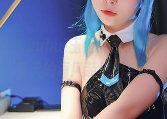 更新啦！yuuhui玉汇的蓝白条少女，把夏天的海风装进图里！