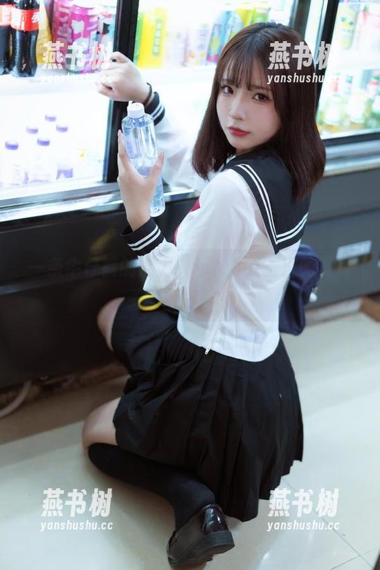 一条牛仔裤的潜力，yuuhui玉汇的写真美图带你体会！