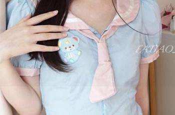 原图大赏：发条少女yoki的白衬衫，丢了鞋子的家伙也是个狠角色