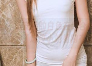 头条女神 – 樊安妮的白色在线合集：我觉得我爱上了这位小姐姐的衣柜！