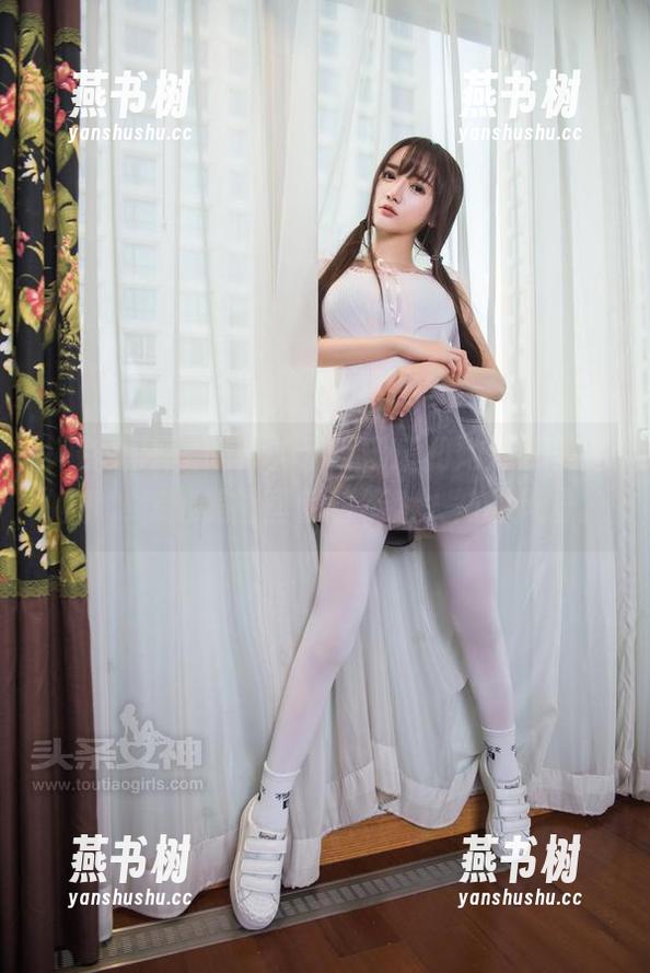 头条女神 - 唉，关于萌琪琪和她那双美腿的事，精选美图里藏着不为人知的风景。