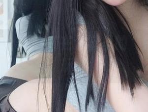 最新图包：女主K在浴缸里的“洗”脸新玩法