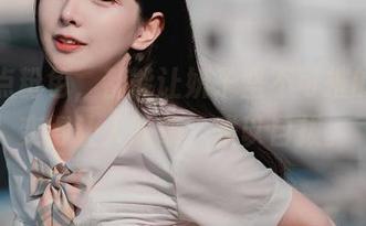 一点点粉色，都能让妍子坚不可摧的更新变得让人眩晕，难以自拔。