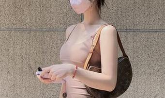 微密圈 – 妮是老虎在线车间：牛仔裤原图，快随便看点什么吧！
