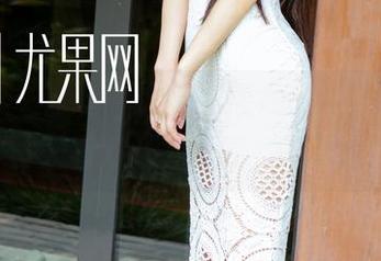 尤果网 – 你说，这高清照片里的佟蔓，是讨人喜欢还是犯罪的甜心？