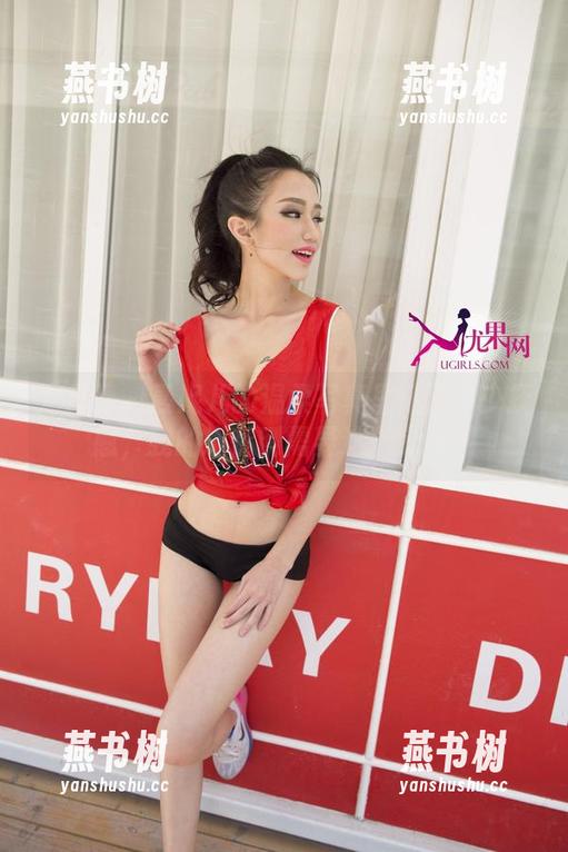 尤果网-曼妮儿 尤果网 - 曼妮儿的温柔写真里藏了多少抚慰,我的心情刚需要这剂良药。