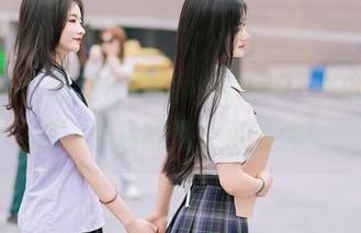 尤蜜荟 – 私房子的lingyu69，她的‘女孩’作品就是个小炸弹！