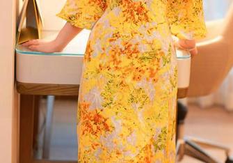 尤蜜荟 – 尤妮丝的熟女全套，集美貌与智慧于一身，居然也是会拍的？！