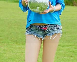 尤蜜荟 – 李师师红裙之旅合集：这可是适合慢慢观察的好货呀！