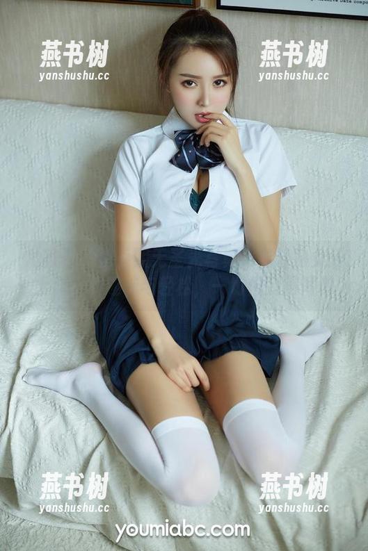 尤蜜荟-沈善熙 尤蜜荟 - 沈善熙无圣光写真:当轻熟女遇上恋爱的趣味与轻松,一切都变得简单