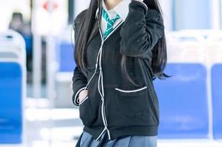 轻松一刻，弥音音ww的白丝高清图集值得你一览！