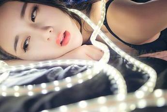 推女神 – 天使合集——施忆佳觉得自己是仙女吗？