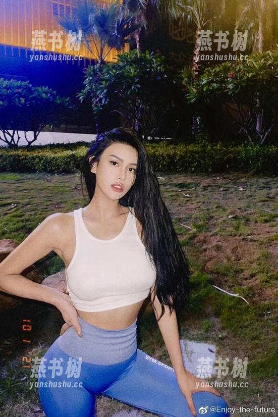 微密圈 - 李嘉欣97的教室之旅：高清记录无法抗拒，快来下载。