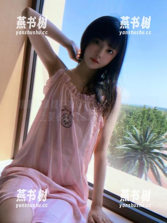 桜桃喵的条纹毛衣好物分享：这件毛衣穿上要小心我家喵巡视哦！
