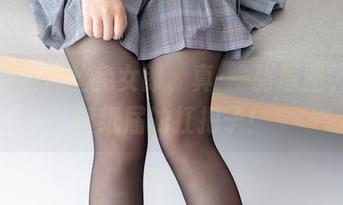 森萝财团黑丝免女郎，真·一张原图，堪称壁纸届的扛把子！
