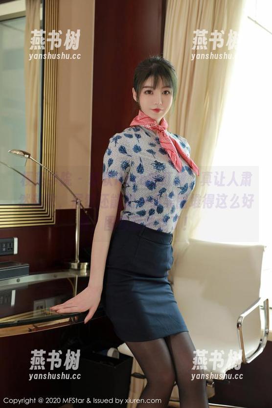 模范学院 - 软软Roro的红裙，真让人肃然起敬，居然还能把一组美图堆得这么好看，图包我锁定了！