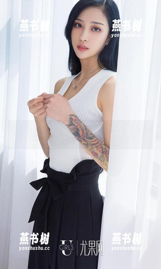 爱尤物 - 维妮卡女仆私拍：原图显示的另一个小巧思