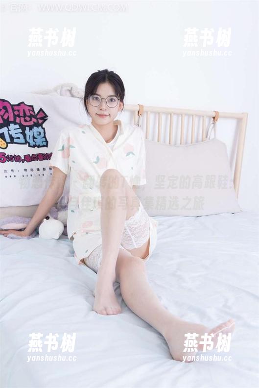物恋传媒-佳琪 物恋传媒 - 翻转的T恤,坚定的高跟鞋:来自佳琪的写真集精选之旅
