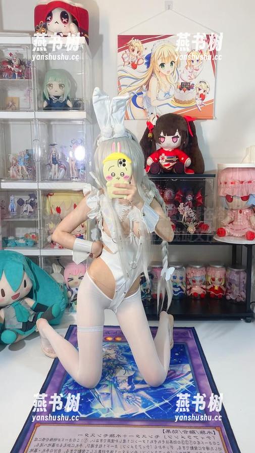 白栎Shirly的网盘探险：碧蓝航线在塔什干的某个角落，写真合集填满我的文件夹。