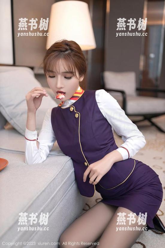 秀人网 - 清纯是啥？去看ALICE梁紫轩的高清御姐图集，答案在她那气场里。