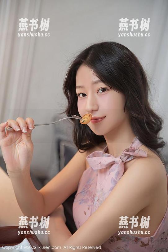 秀人网 - 双笙Alina，那婚纱是一种意境，图包一定要慢慢品味。