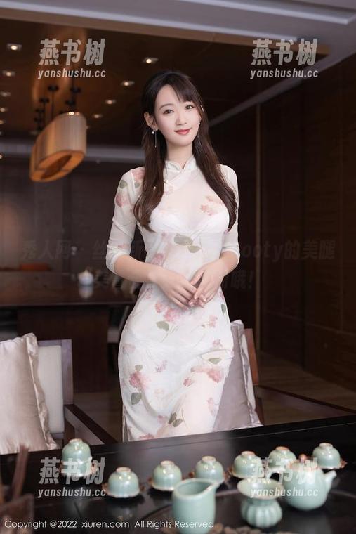 秀人网 - 丝袜新姿势：芝芝Booty的美腿美臀合集又有更新哦！