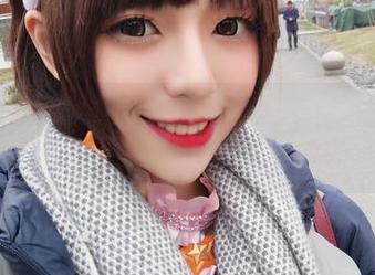 原图在手，舞小喵的旗袍让人忍不住想欢呼！