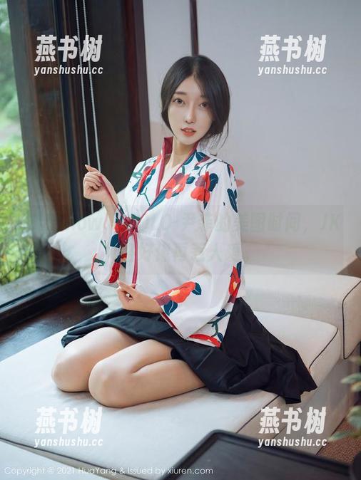 花漾show-SOLO-尹菲 花漾show - SOLO-尹菲的美图时间,JK风格好像再惹人爱。