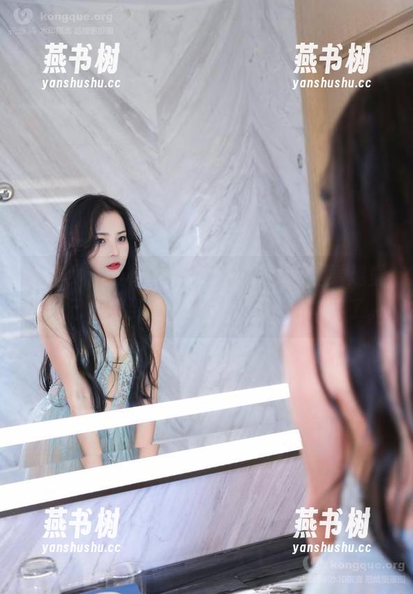 福音！苏嫣qvq的这白裙图集，越看越觉得自己又回到了少女时代，太不真实了。